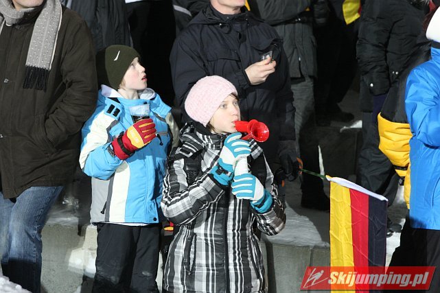 085 Kibice